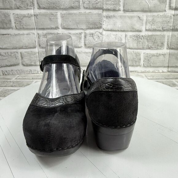 Dansko Sally Women's Size 39 -8.5/9 US Black Suede Leather Mary Jane Clogs - Picture 2 of 13